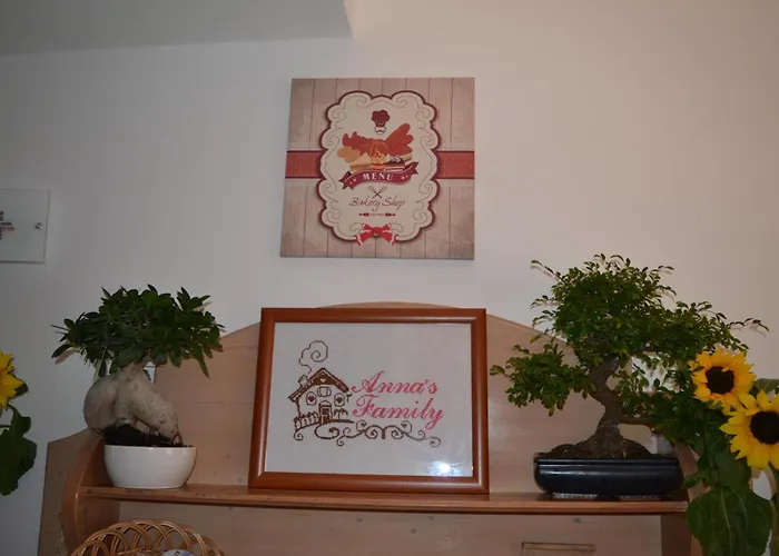 Anna's Family Νάπολη